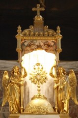 detail-maitre-autel-saint-sacrement.jpg