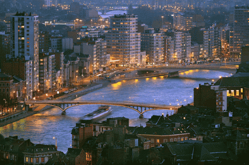 2l9hj-liege_and_the_river_meuse_a.gif